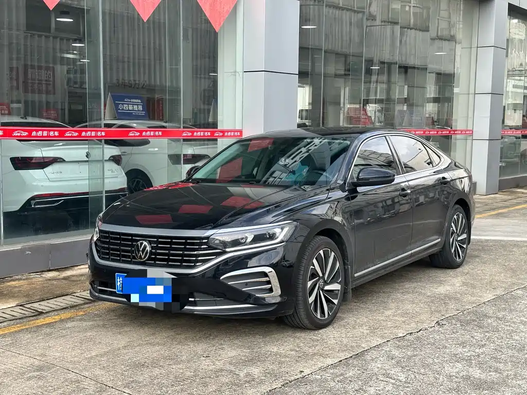 Volkswagen Passat 2023