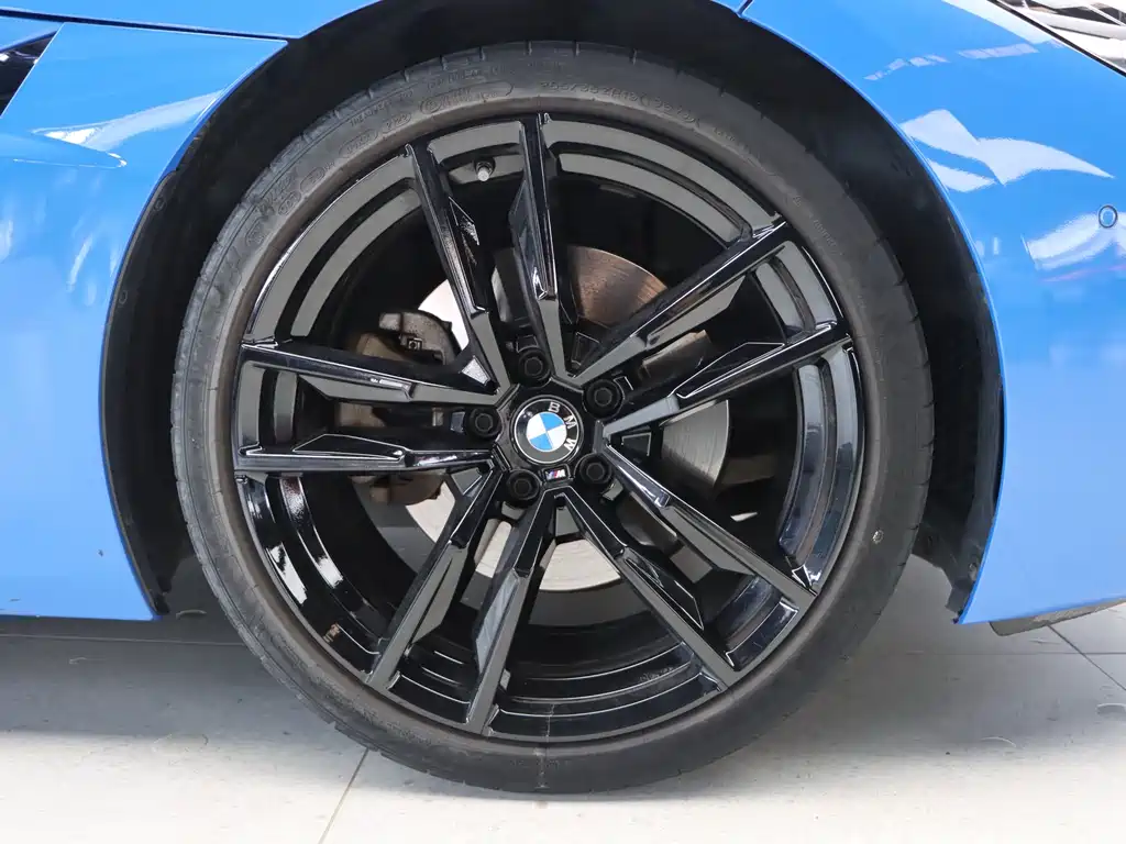 BMW Z4 2022 — фото 16