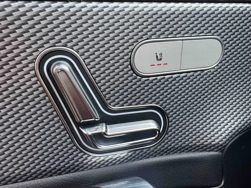 Mercedes-Benz A-Class 2022 — фото 13