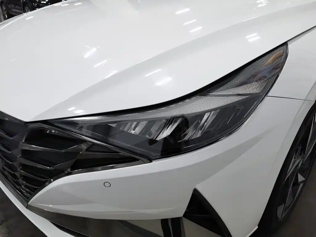 Hyundai Elantra 2020