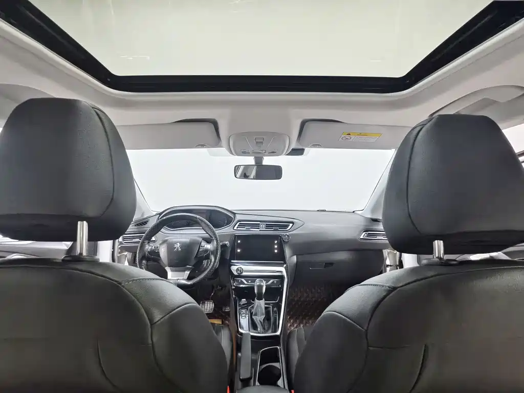 Peugeot 308 2016 — фото 10