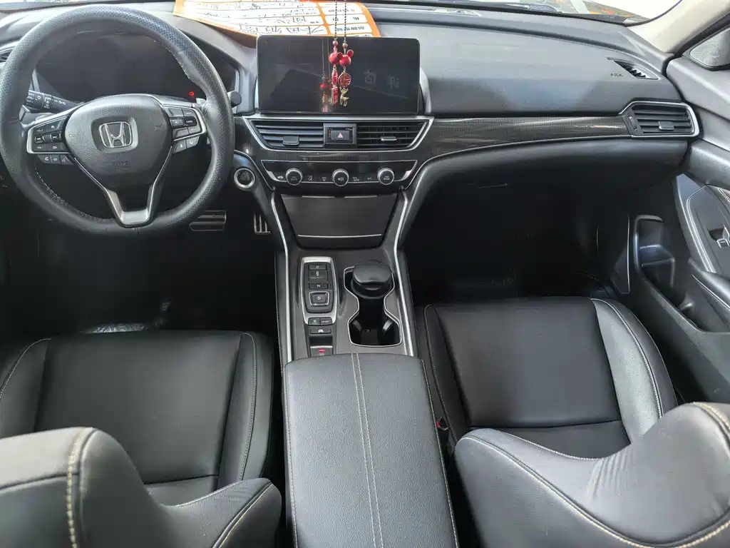 Honda Accord 2022 — фото 12
