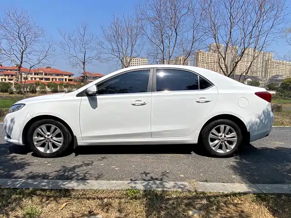 Roewe 360 2017