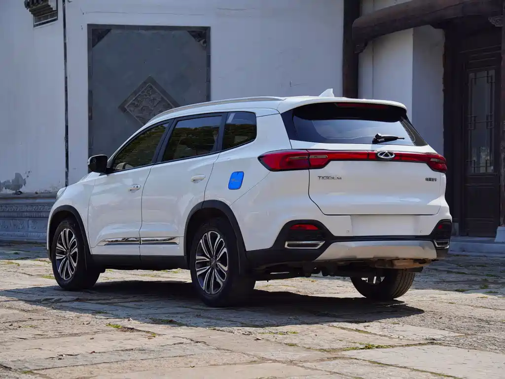 Chery Tiggo 8 2018 — фото 15