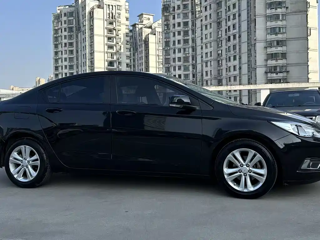 Chevrolet Cruze 2016 — фото 12