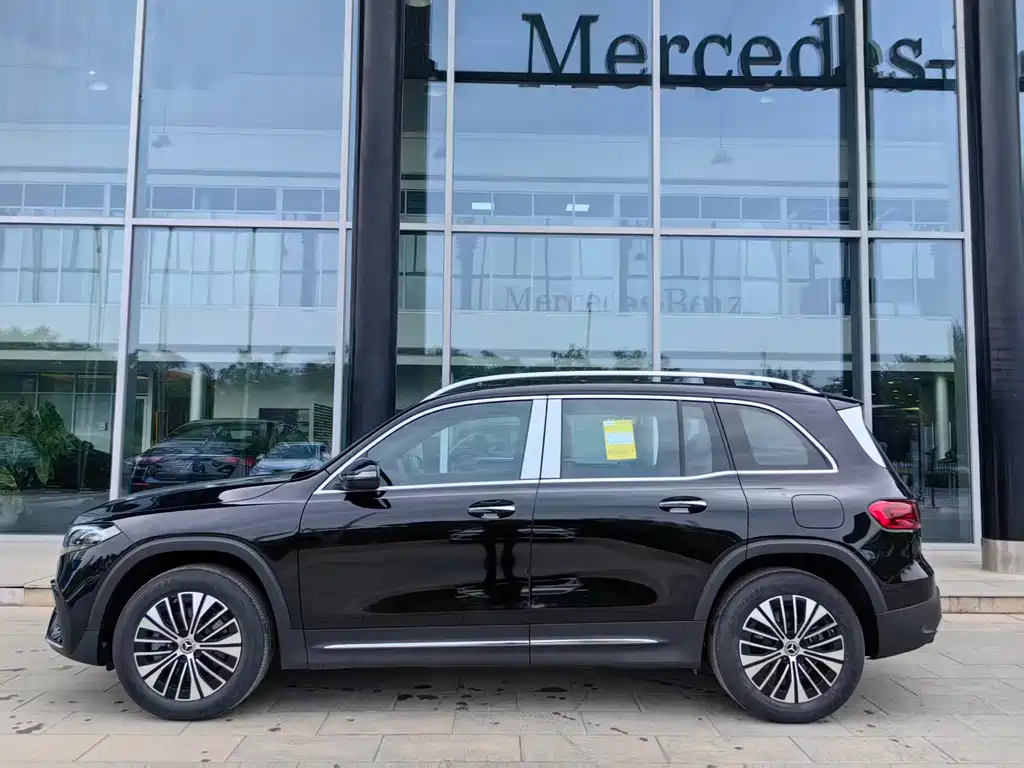 Mercedes-Benz EQB 2025