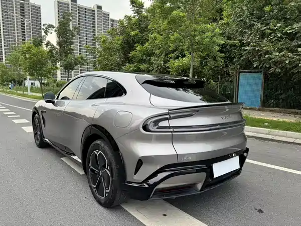 Xiaomi YU7 2025