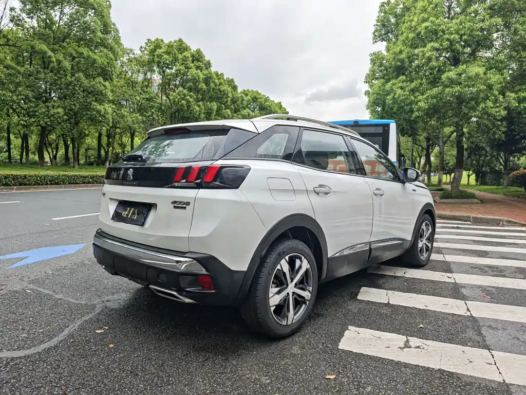 Peugeot 4008 2018 — фото 12