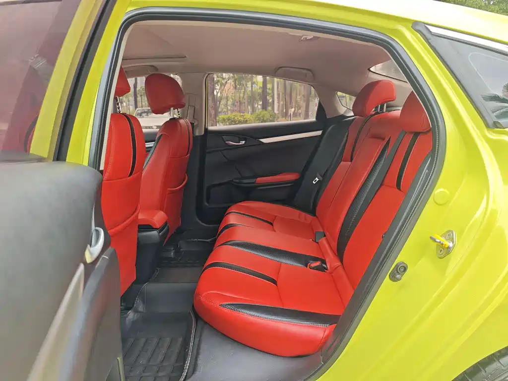 Honda Civic 2020 — фото 13