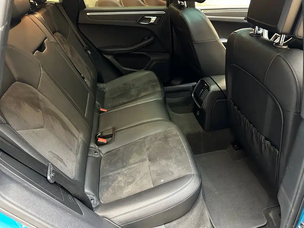Porsche Macan 2019 — фото 14
