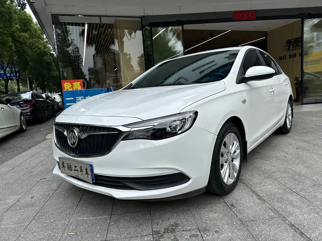 Buick Excelle 2021 — фото 1