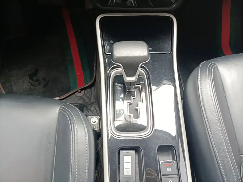 Mitsubishi Outlander 2020 — фото 14