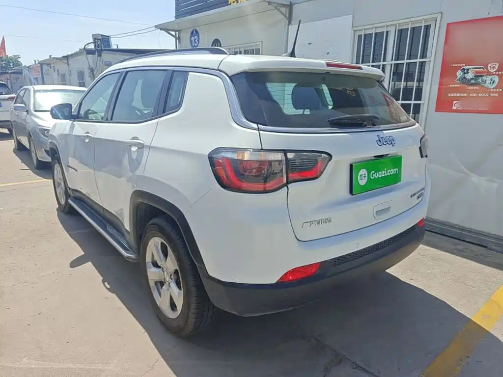 Jeep Compass 2018 — фото 5