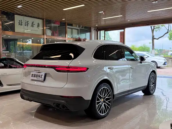 Porsche Cayenne 2019
