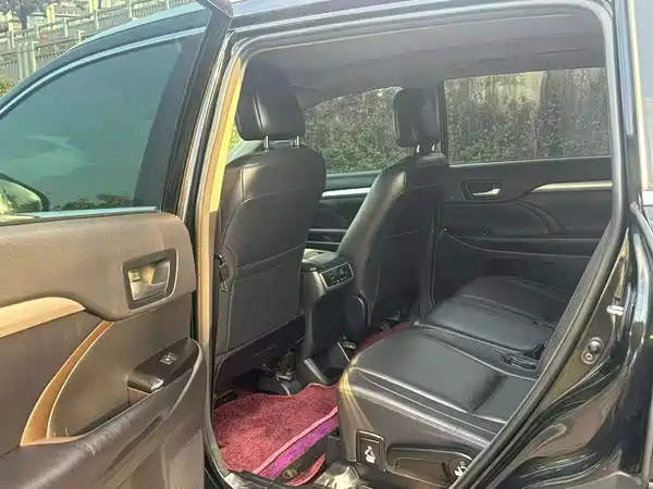 Toyota Highlander 2015