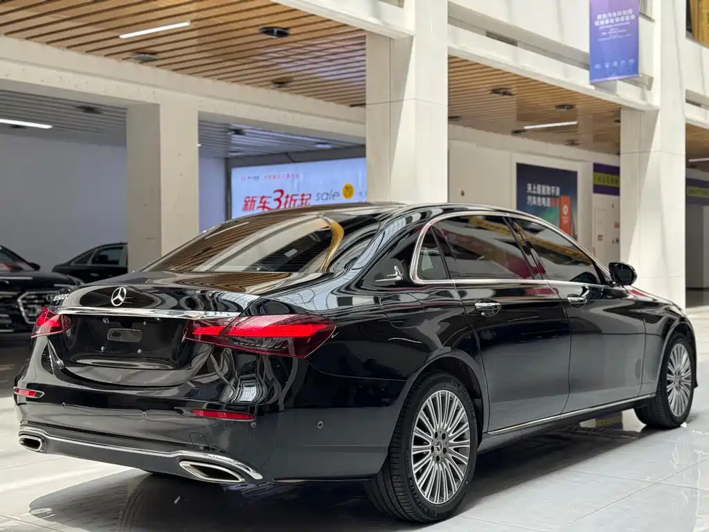 Mercedes-Benz E-Class 2023 — фото 5