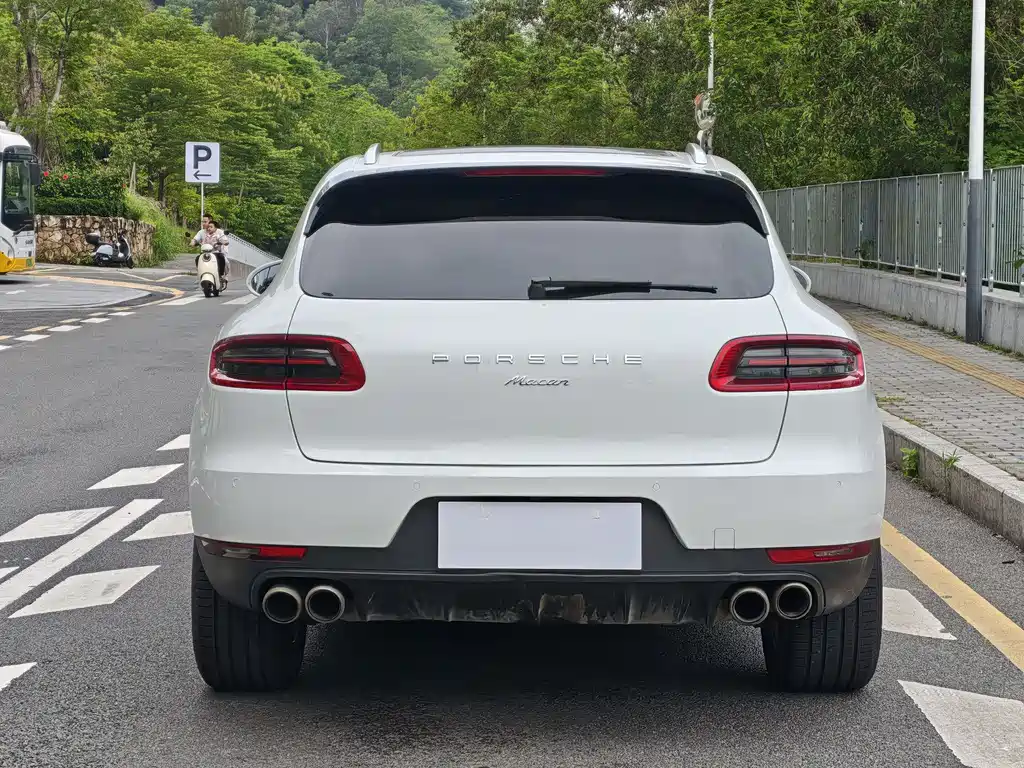 Porsche Macan 2017 — фото 5