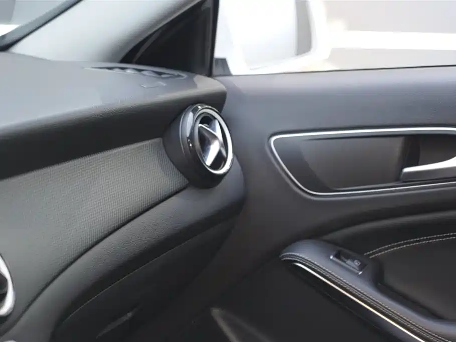 Mercedes-Benz GLA 2020 — фото 18