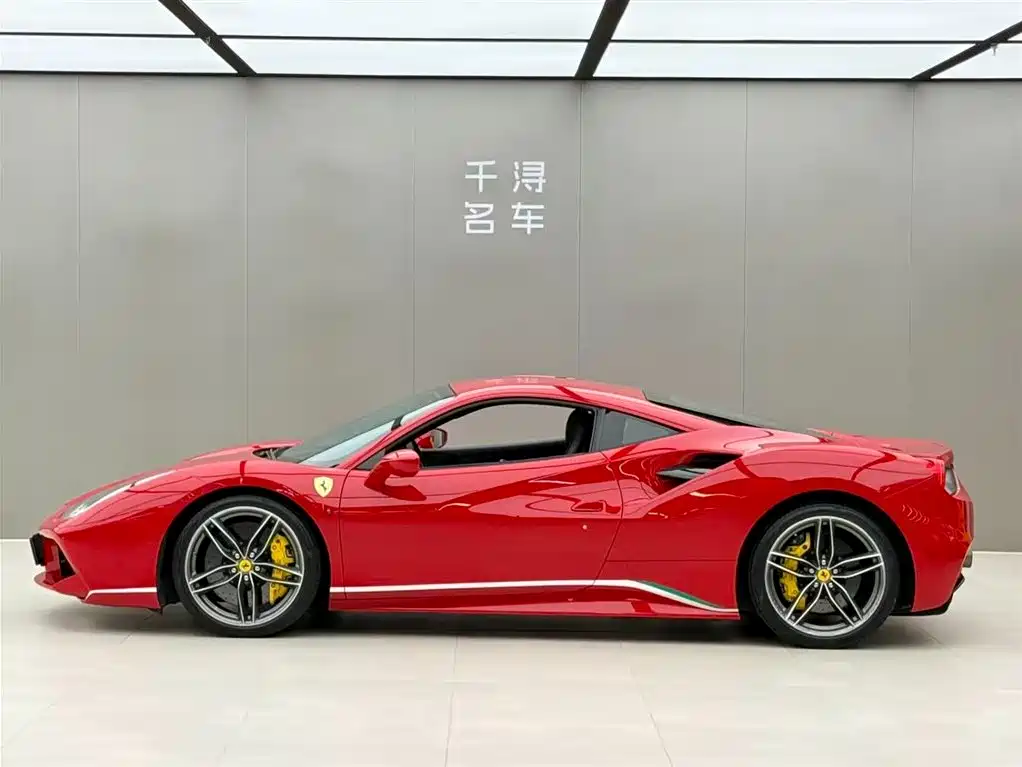 Ferrari 488 2019 — фото 3
