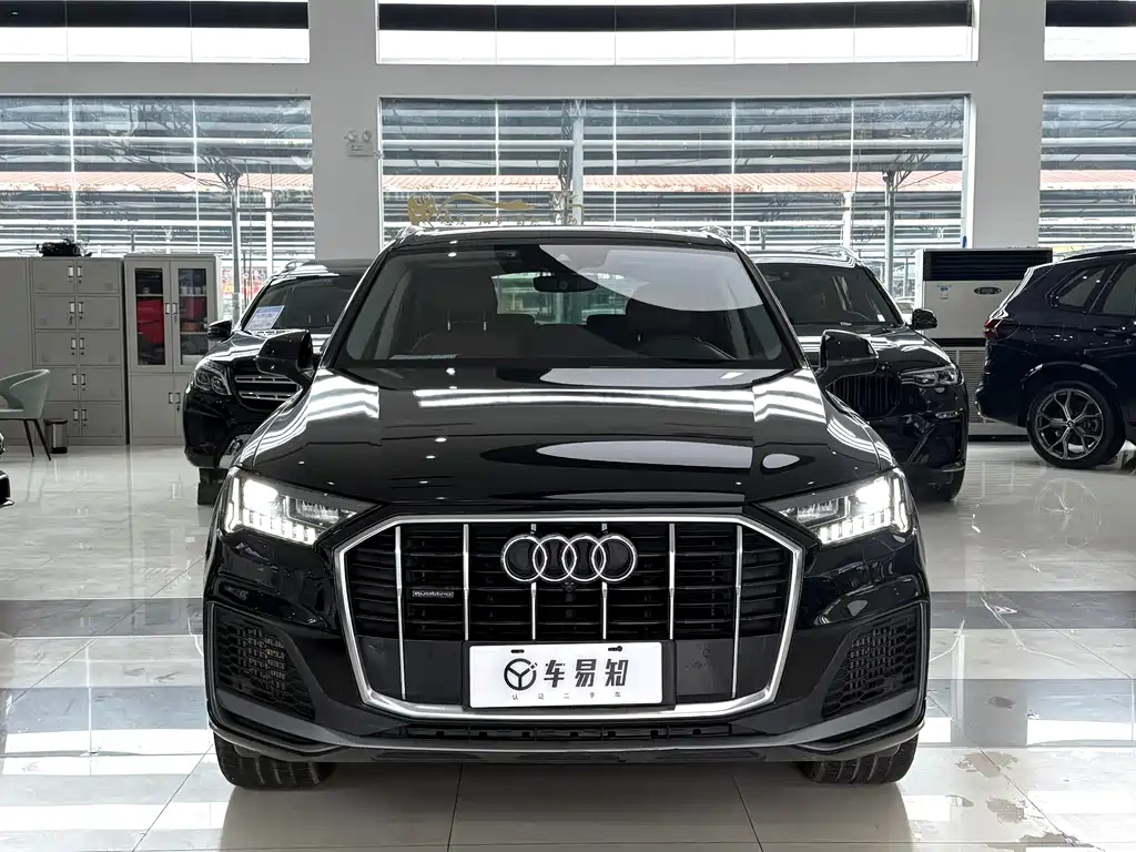 Audi Q7 2020 — фото 2