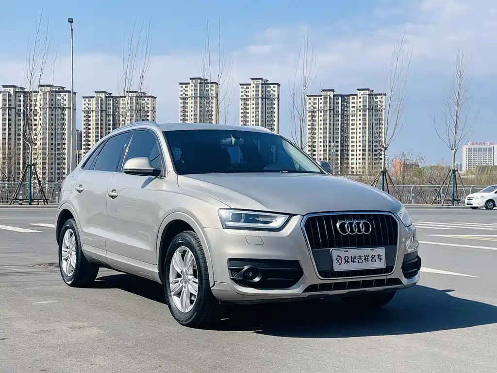 Audi Q3 2014 — фото 1