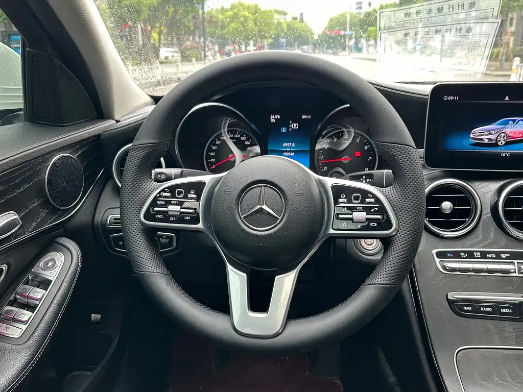 Mercedes-Benz C-Class 2019 — фото 18