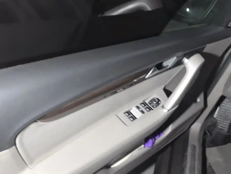Volkswagen Magotan 2015
