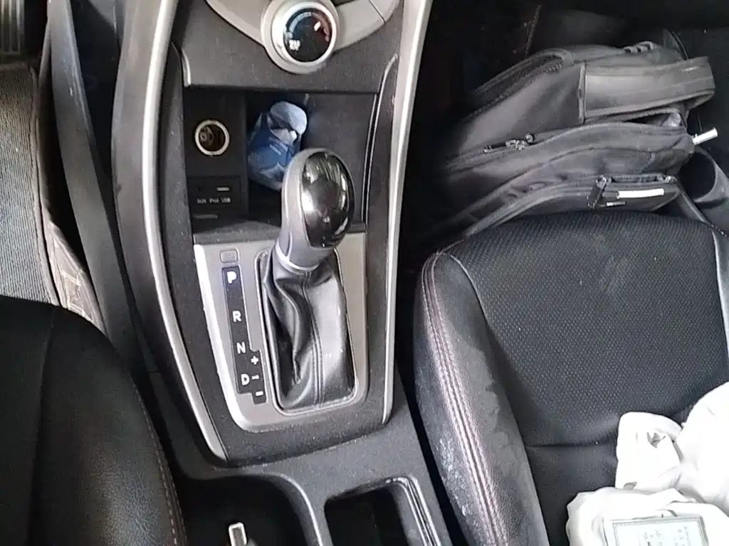 Hyundai Elantra Langdong 2017 — фото 14