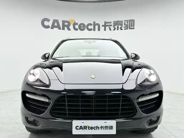Porsche Cayenne 2011