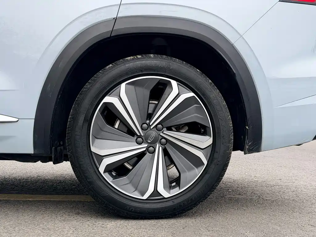 Geely Xingyue L 2022 — фото 18