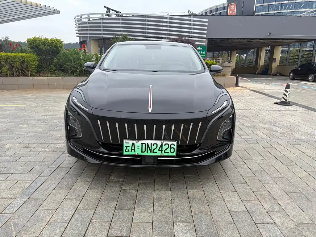 Hongqi E-QM5 2022 — фото 2