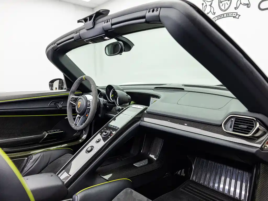 Porsche 918 Spyder 2015 — фото 20