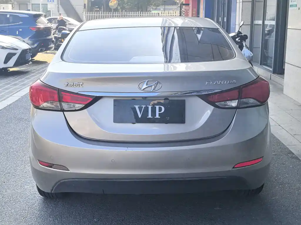 Hyundai Elantra Langdong 2016 — фото 15