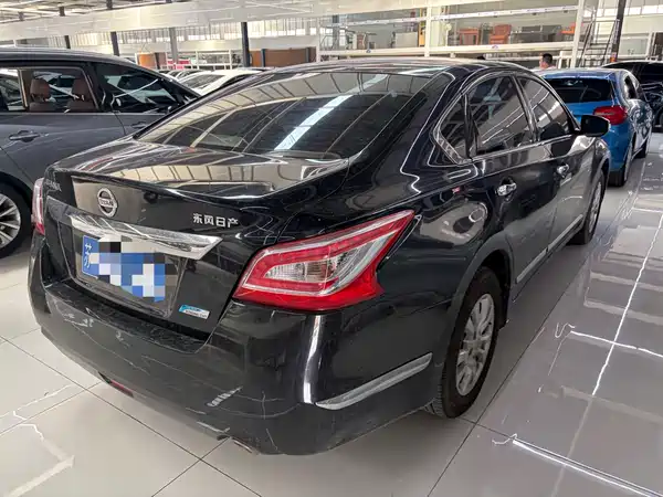 Nissan Teana 2015