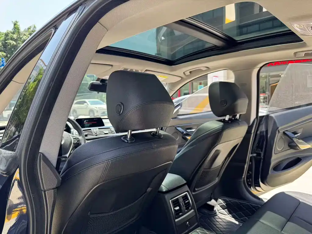 BMW 3 Series GT 2019 — фото 15