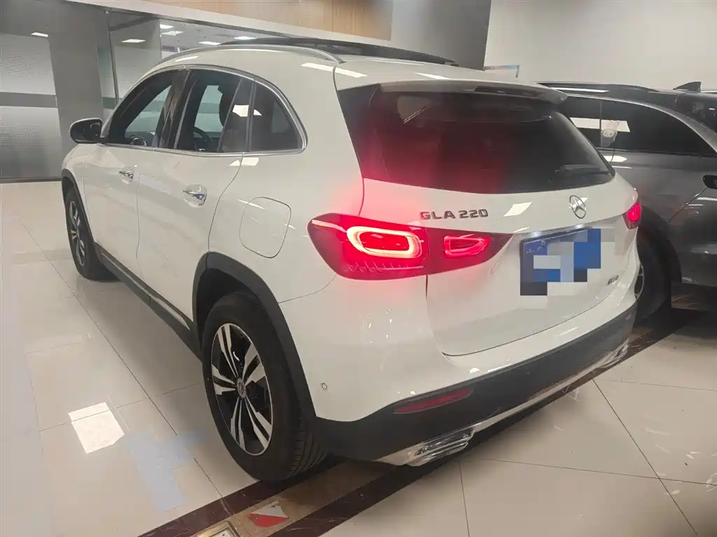 Mercedes-Benz GLA 2022 — фото 8
