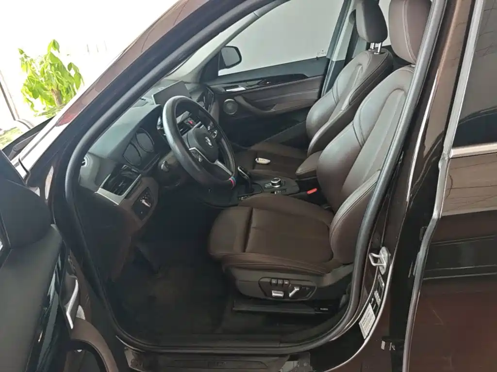 BMW X1 2022 — фото 15