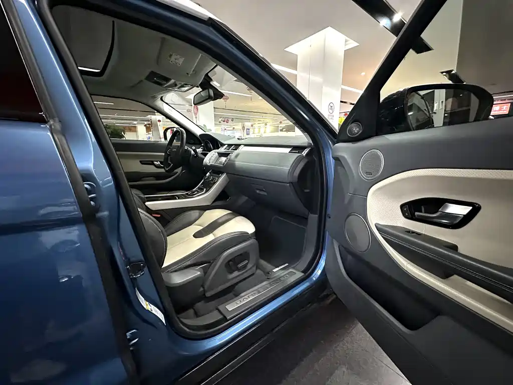 Land Rover Evoque 2014 — фото 24