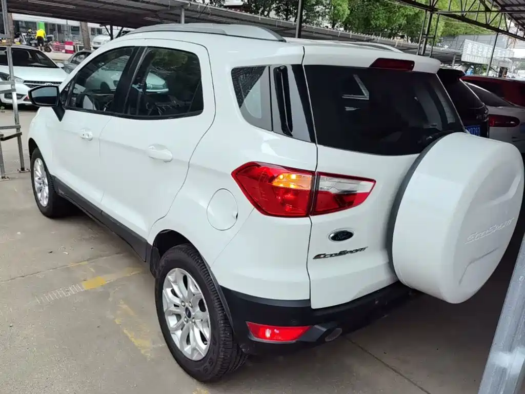 Ford Ecosport 2016 — фото 5