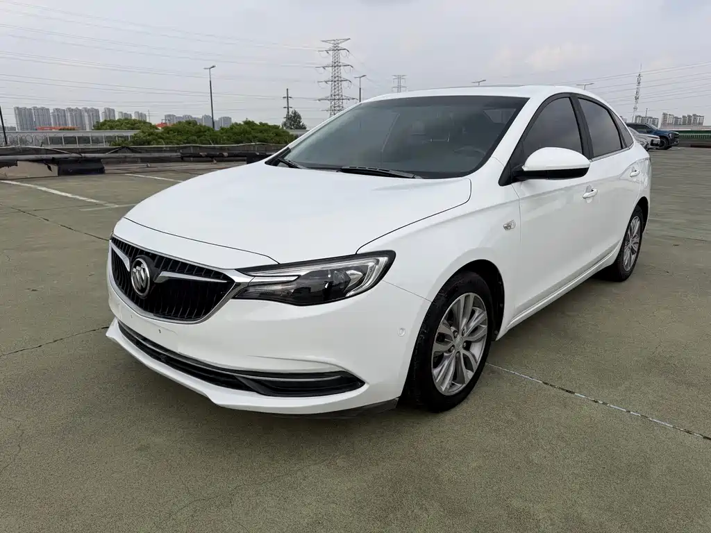 Buick Excelle 2017 — фото 1