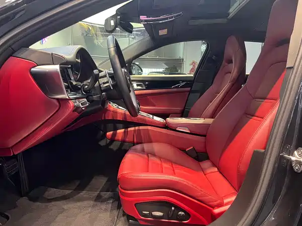 Porsche Panamera 2022