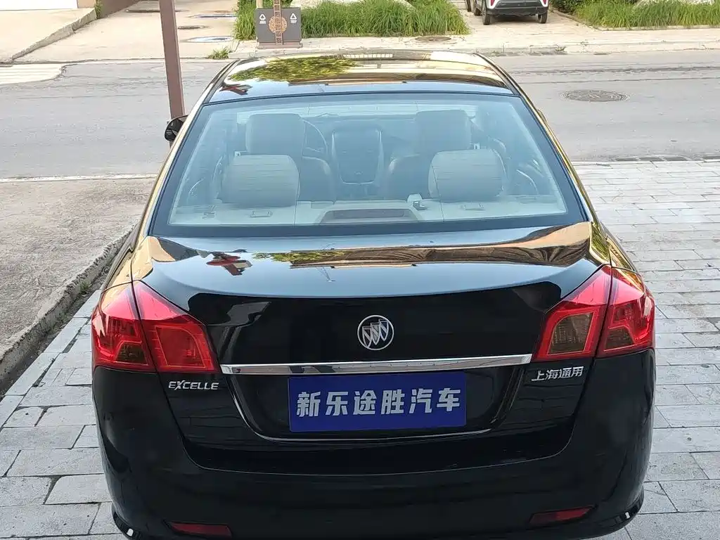 Buick Excelle 2015 — фото 4