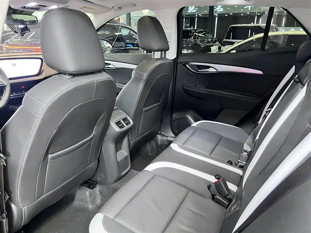 Buick Envision S 2024 — фото 15