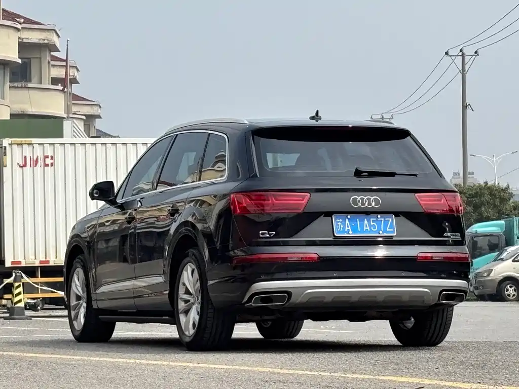 Audi Q7 2019 — фото 4