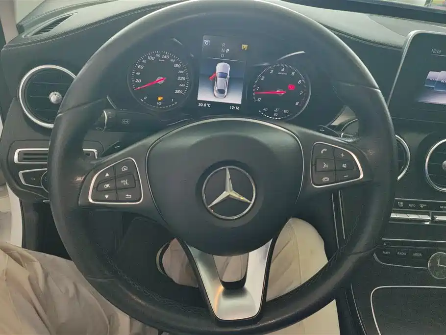 Mercedes-Benz C-Class 2017 — фото 15