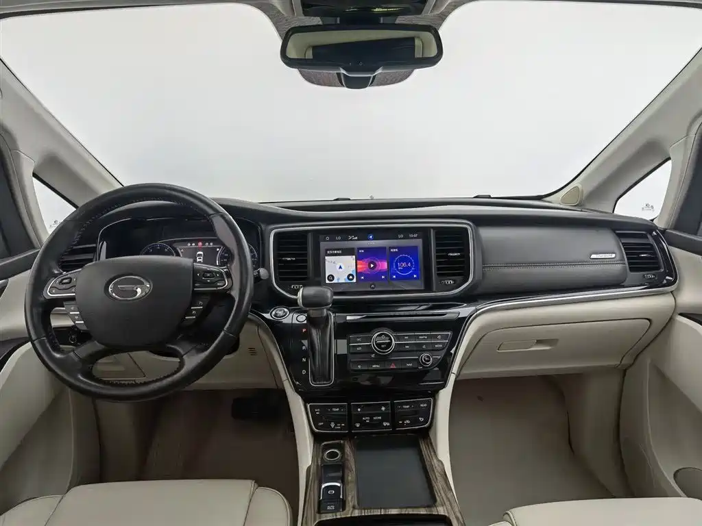 GAC Motor Trumpchi M8 2018 — фото 5