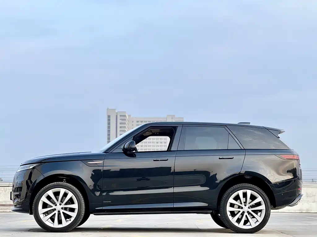 Land Rover Sport 2024 — фото 12