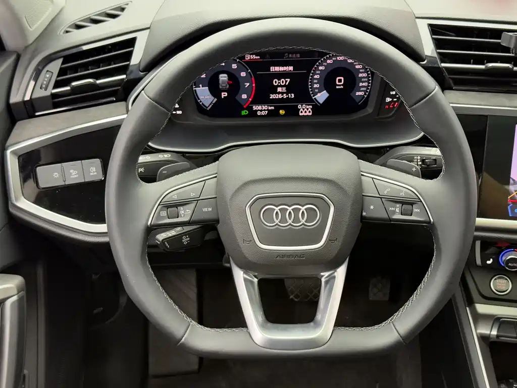 Audi Q3 2021 — фото 21