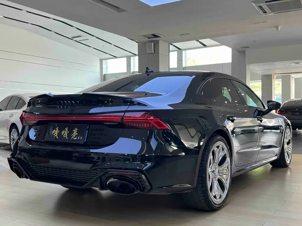 Audi A7L 2021 — фото 11