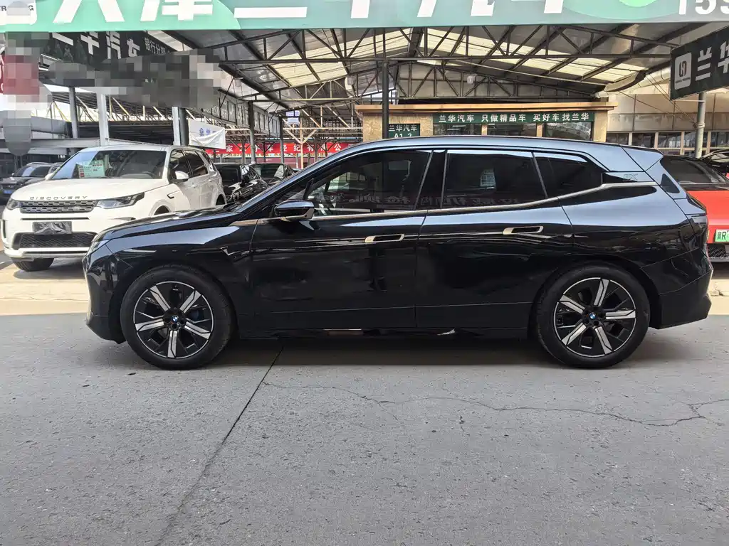 BMW iX 2023